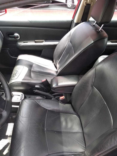 Nissan Tiida 2012 1.8 Sl Flex Aut. 5p
