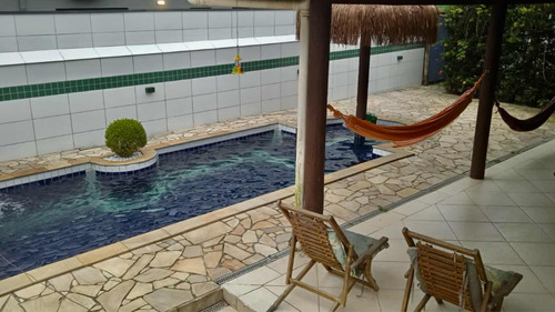 Casa Térrea Completa Com Piscina, Área De Lazer E Segurança 24h Imperdível!