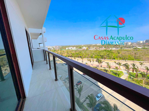 Cad La Isla Emerald F8. Terraza Con Vista A Las Áreas Comunes