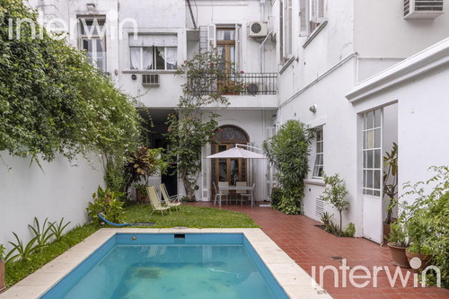 Casa De 8 Amb., Con Piscina Y 3 Cocheras. Belgrano - Venta
