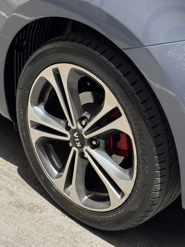 Kia Cerato Koup Race 2.0 Automatico