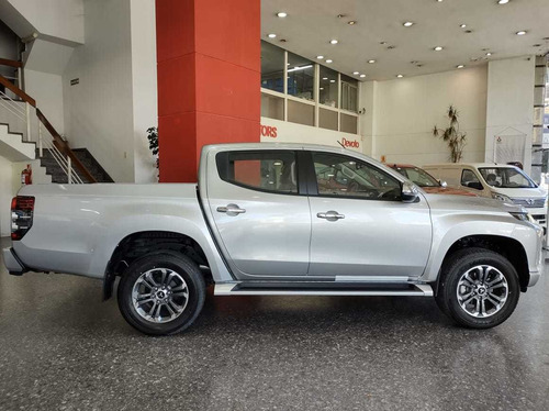 Mitsubishi L200 2.4 Did 4x4 Full Automatica