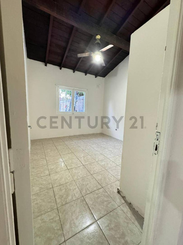 Century21lopez Vende Casa En Barrio Aeronautico Apta Credito Hipotecario