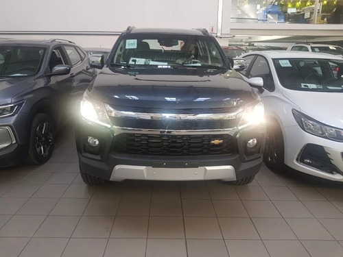 Imagen 7 de 19 de Chevrolet Trailblazer 4x4 At 3 Filas De Asientos 0km 2023 Go