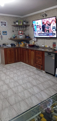 Excelente Chalet En Zona Pizzurno Al 100 Ramos Mejia.