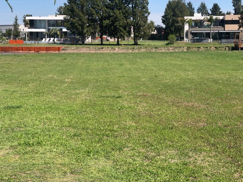 Lote A La Laguna A La Venta En Barrio Privado El Principado Ciudad Nautica Canning.