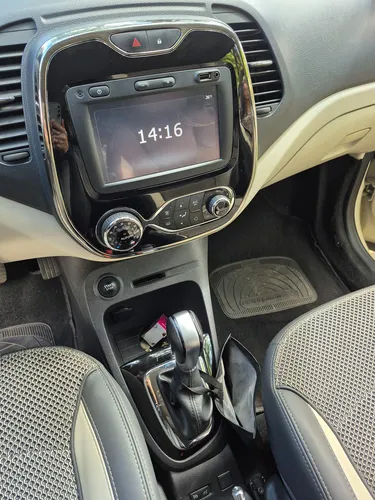 Renault Captur 2.0 Intens Automática