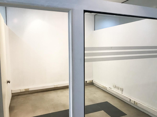 Oficina Con Local O Depósito - Dos Plantas En Chacarita 374m2 Totales Con 3 Baños Alquiler