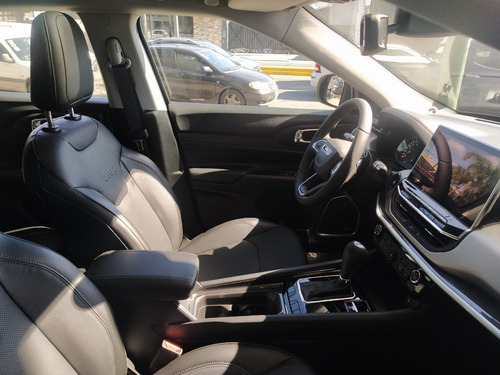 Imagen 24 de 24 de Jeep Compass Longitude T270