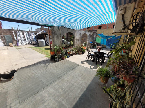 Casa En Venta 4 Ambientes Isidro Casanova