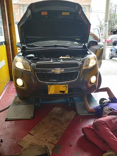 Chevrolet Tracker 1.8 Ls At