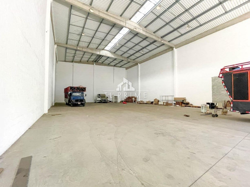 Imagem 1 de 8 de Lojas Comerciais Venda - Ref: Tl0727