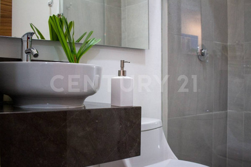 En Venta Departamento En Cancún Av Huayacan C3171