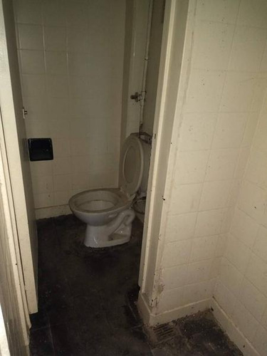 Imagen 4 de 10 de Excelente Propiedad Con Amplio Local En Venta Sobre Av. Luro