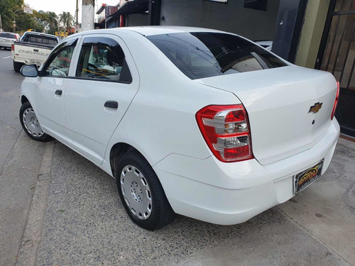 Imagem 5 de 10 de Chevrolet Cobalt 2015 1.4 Ls 4p