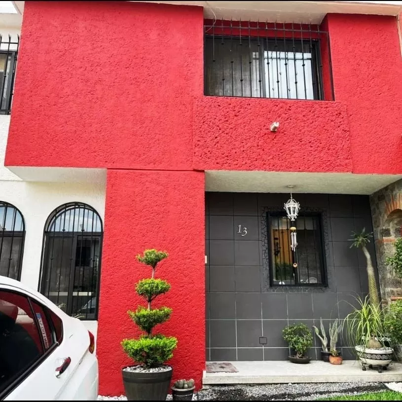 Casa En Venta En Cuernavaca | 3 Recs, 2 ½ Baños, Terraza, Excelentes Acabados Y Diseño