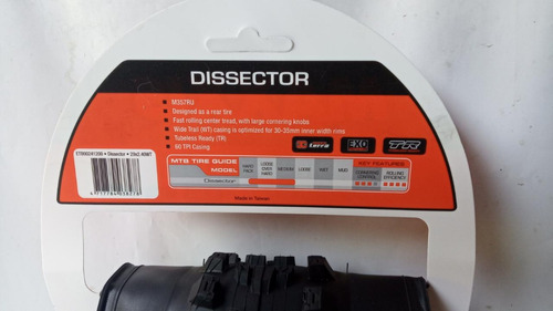 Imagen 4 de 10 de Llanta Maxxis Dissector 29*2.40wt / Tubeless Ready/3ct/exo