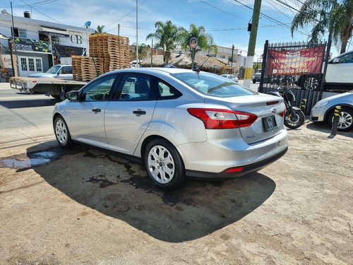 Imagen 3 de 14 de Ford Focus