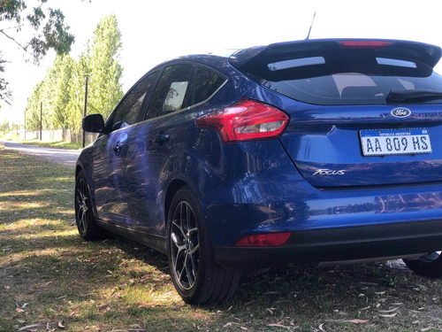 Ford Focus 5p Titanium At