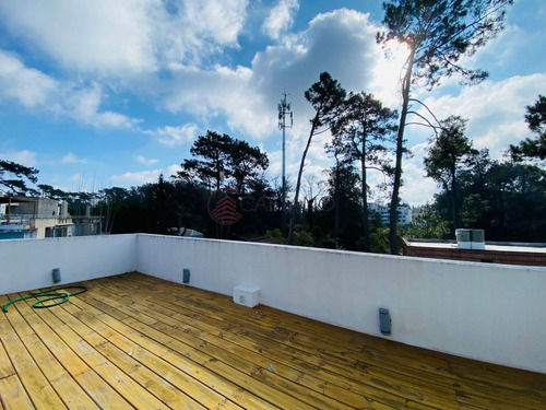 Imagen 23 de 23 de Apartamento En Venta Tres Suites Y Dependencia Playa Brava - Punta Del Este Golf