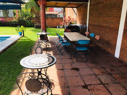Casa Con Alberca Y Jardin, Realiza Tu Sueño Y Haz Tu Mejor Inversion