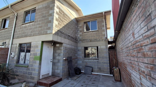 Casa En Venta De 3 Dorm. En Puente Alto