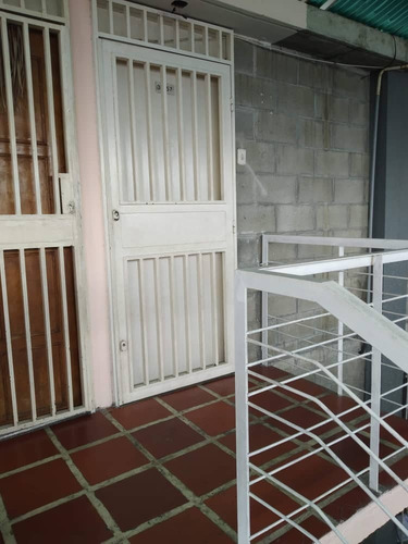 Imagen 3 de 12 de Apartamento En Venta Buena Vista Guatire
