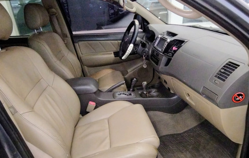 Imagen 13 de 16 de Toyota Sw4 4x4 At 7 Asientos