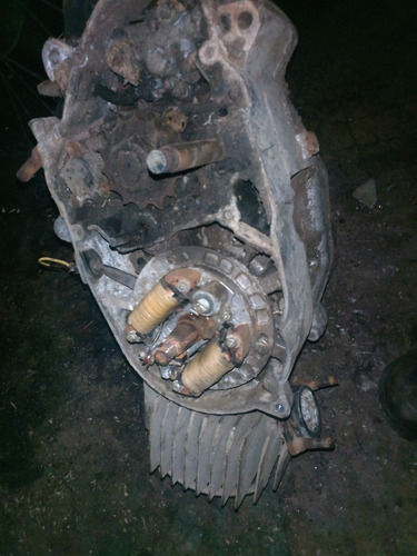 Motor Suzuki A 100