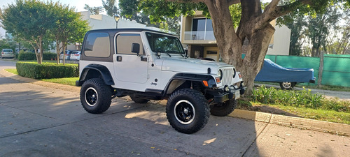 Jeep Wrangler Techo Duro At
