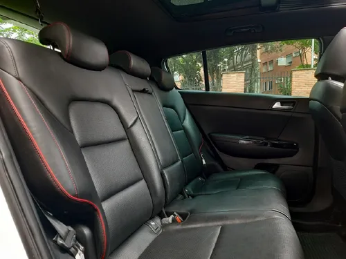 Kia Sportage Gt 2.0L Gt Line 4X2 At