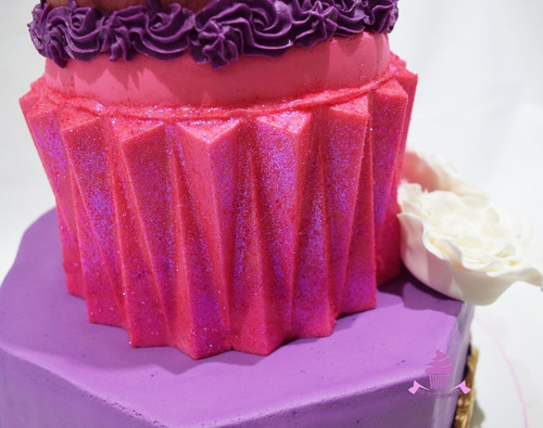 Torta Tematica Rosa Violeta Dorado -chocolate 3 Pisos Brillo