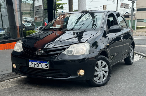 Toyota Etios 1.3 16v Xs 5p