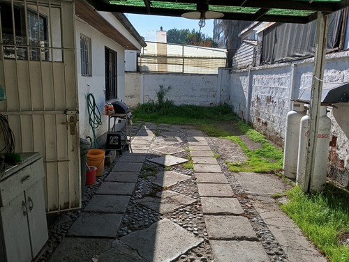 Casa Comercial Sobre Av Ossa Metro Simon Bolivar