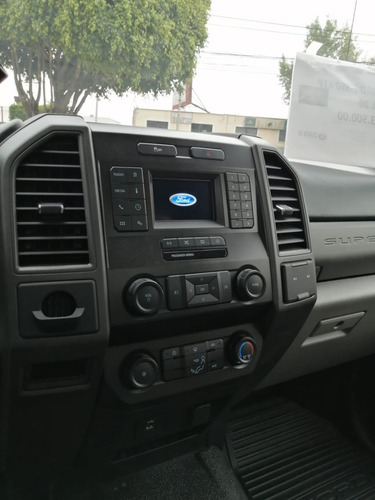 Ford F-350 Xl At