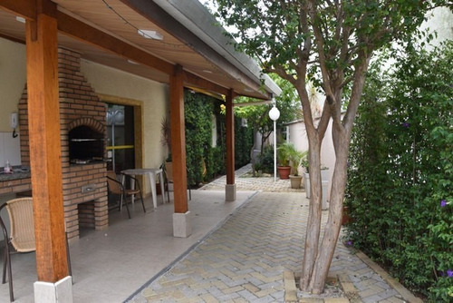 Imagem 1 de 6 de Linda Casa Com 3 Quartos Em Jaguaribe - Osasco - Sp