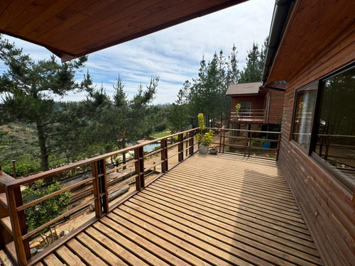 Se Vende Hermosa Parcela Con 3 Cabañas En Melosilla