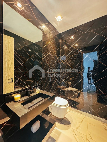 Casa En Venta En El Yacht Nordelta, Tigre! 3 Plantas Y 4 Dormitorios Con Sala De Microcine!