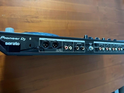Imagen 2 de 3 de Nuevo Pioneer Ddj1000 Srt Controlador Dj Serato De 4 Canales