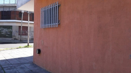Local/galpón En Venta Y En Alquiler , Laferrere