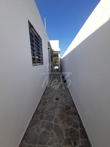 Imagen 17 de 30 de Casa A Estrenar En Residencial Cerrado, Santiago (hfc-212)