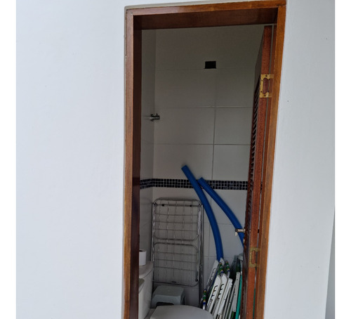 Sobrado 4 Dormitórios E Piscina Aquecida - Permuta X Troca