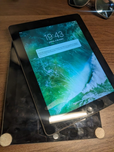 iPad 9.7  64gb 4th Gen (solo Wifi)