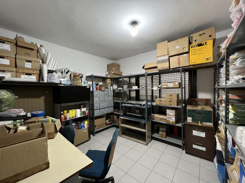 Imagen 8 de 9 de Oportunidad! Depósito En Venta En Morón 200 Metros Zonificación Industrial