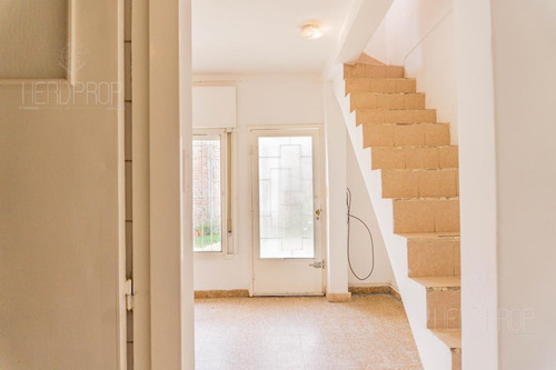 Imagen 10 de 23 de Venta Departamento Tipo Duplex 2 Dormitorios - B° Areá Centro Sur