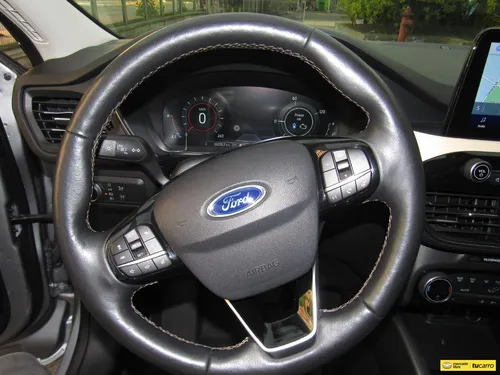 Ford Escape 2.5 Titanium Hev Tp 4x4