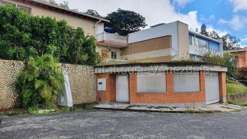 Casa En Venta En El Marqués Caracas 24-21908