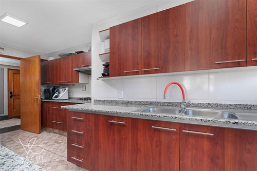 Departamento En Venta De 3 Dorm. En Las Condes