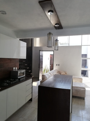 Imagen 14 de 19 de En Venta Linda Casa De 2 Niveles Con Alberca Y Jardin En Colonia Cuautlixco Cerca Del Centro De Cuautla