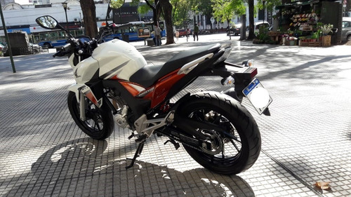 Honda Cb 250 Twister 2019 Único Dueño Con Alarma Y Caballete
